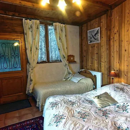 Chambres D'hotes A L'oree Du Bois 레우쉬
