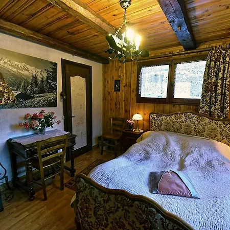 Chambres D'hotes A L'oree Du Bois *