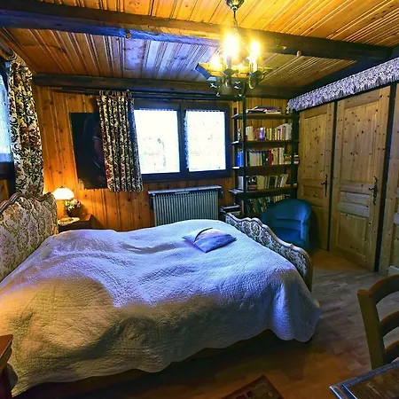 Chambres D'hotes A L'oree Du Bois *